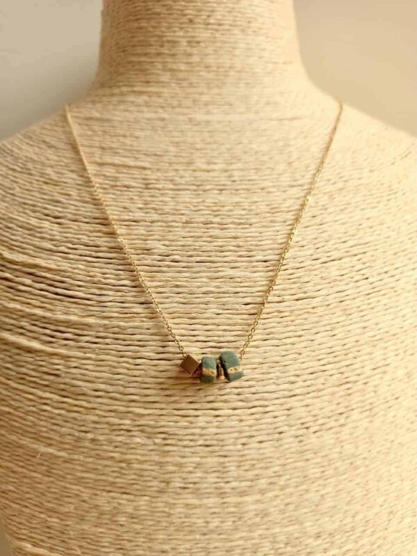 green diffuser stone necklace