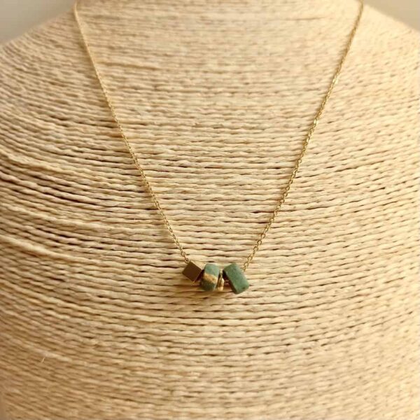 green diffuser stone necklace