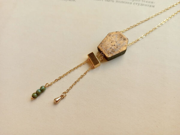 Y necklace with Chinese character gold