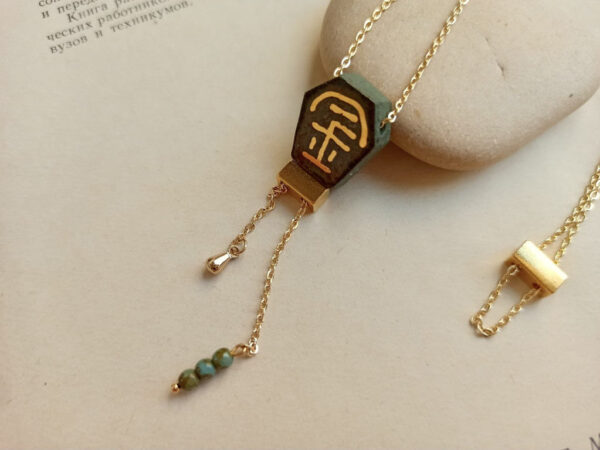 Y necklace with Chinese character gold