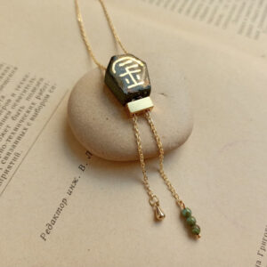 Y necklace with Chinese character gold