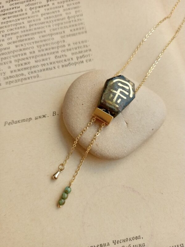 Y necklace with Chinese character gold