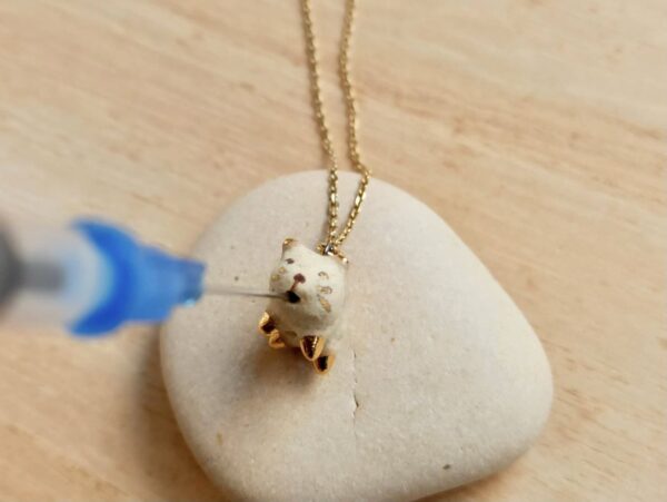 colour fatty cat ceramic diffuser necklace