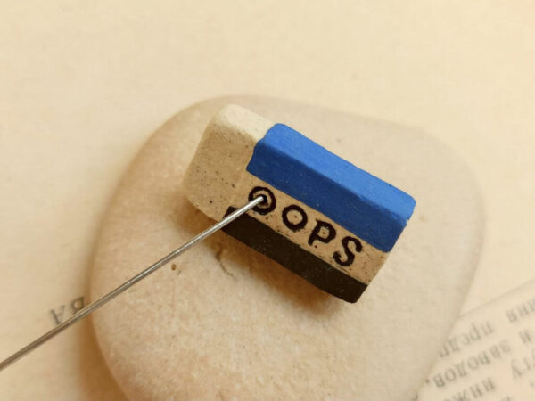 Eraser Diffuser Brooch