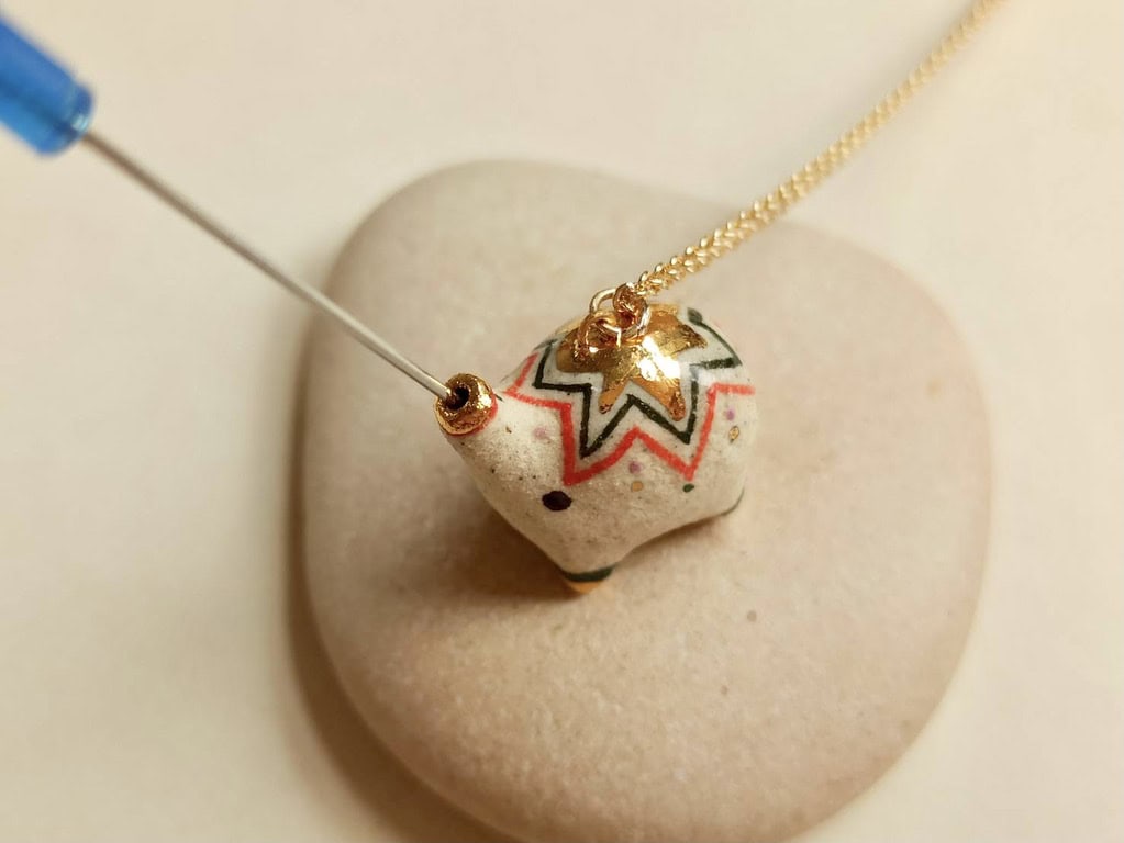 colour dotted elephant ceramic diffuser necklace-1