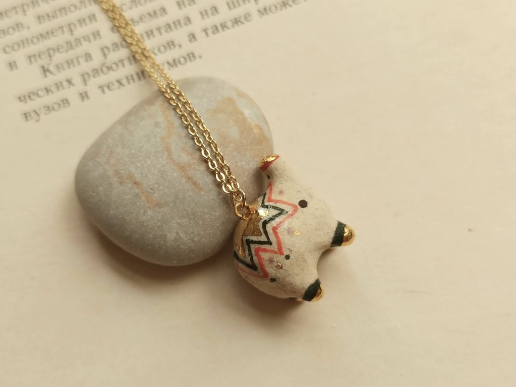 colour dotted elephant ceramic diffuser necklace-1