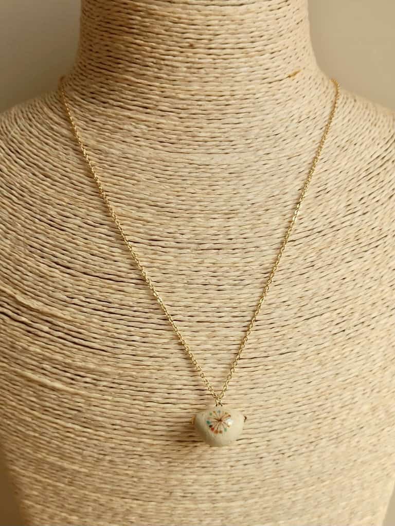 colour dotted bird ceramic diffuser necklace-1