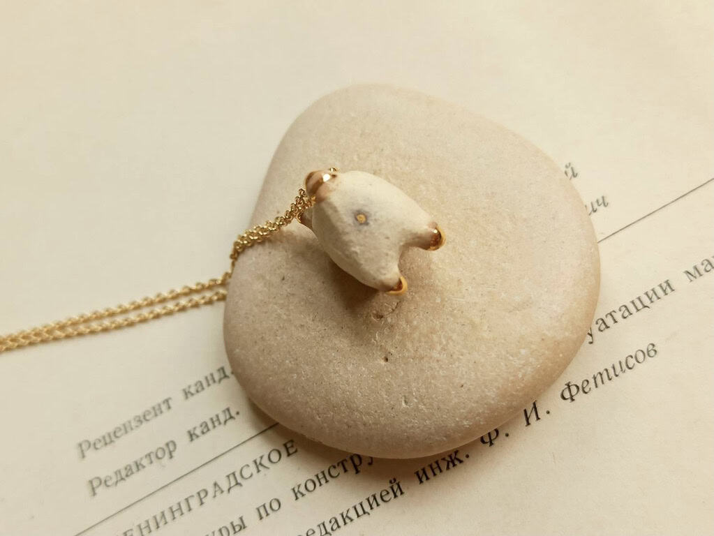 colour fatty cat ceramic diffuser necklace-1