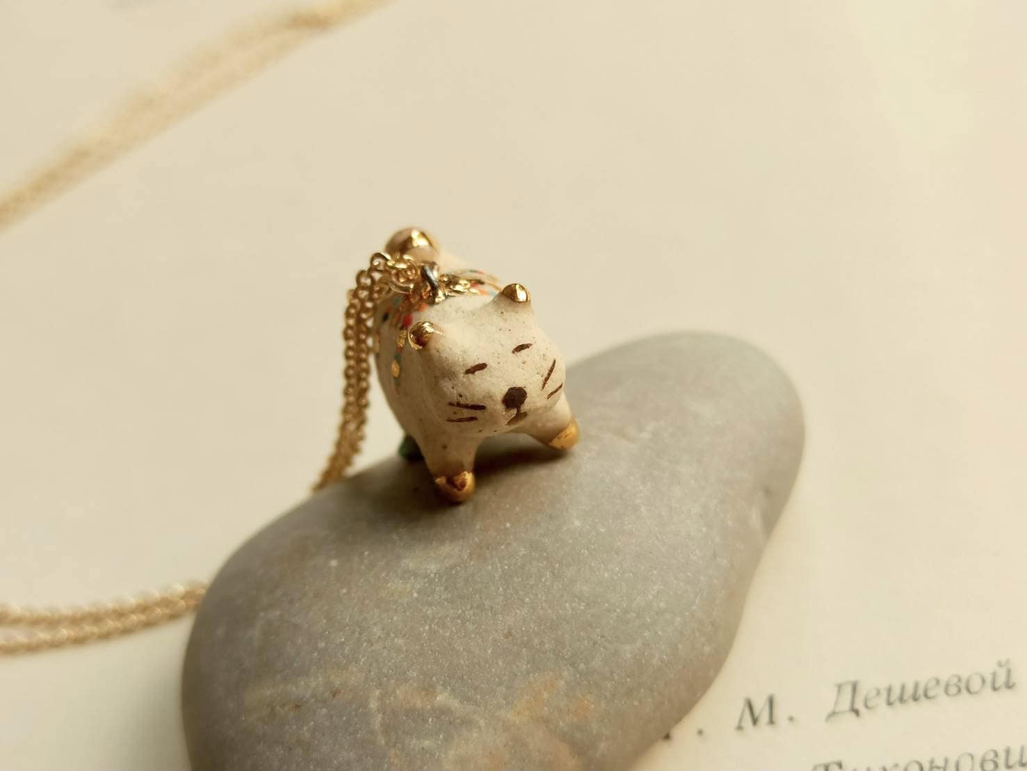 colour fatty cat ceramic diffuser necklace-1