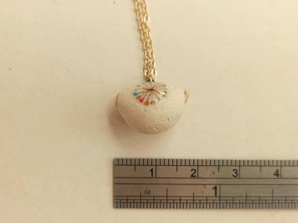 colour dotted bird ceramic diffuser necklace-1