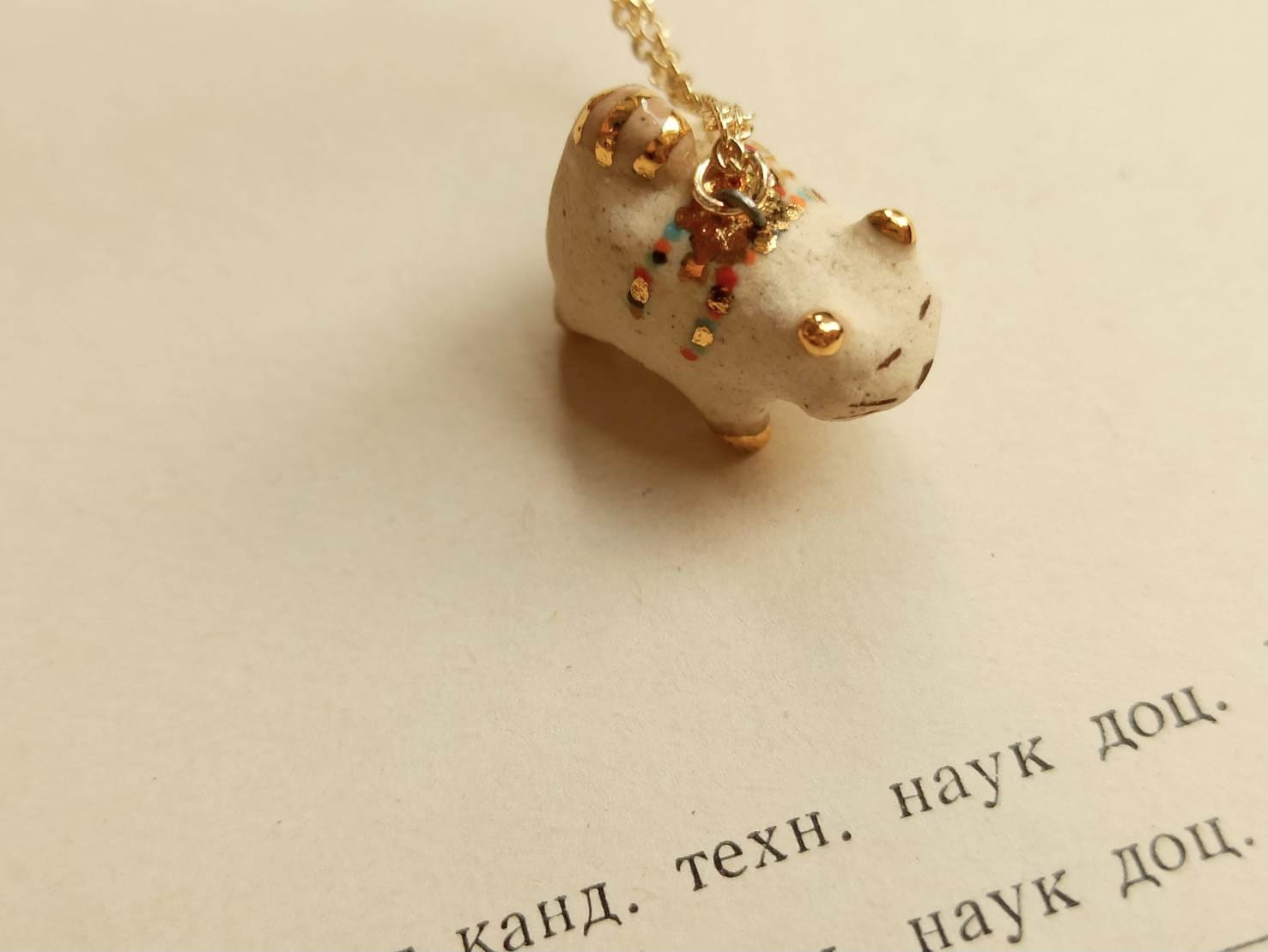 colour fatty cat ceramic diffuser necklace-1