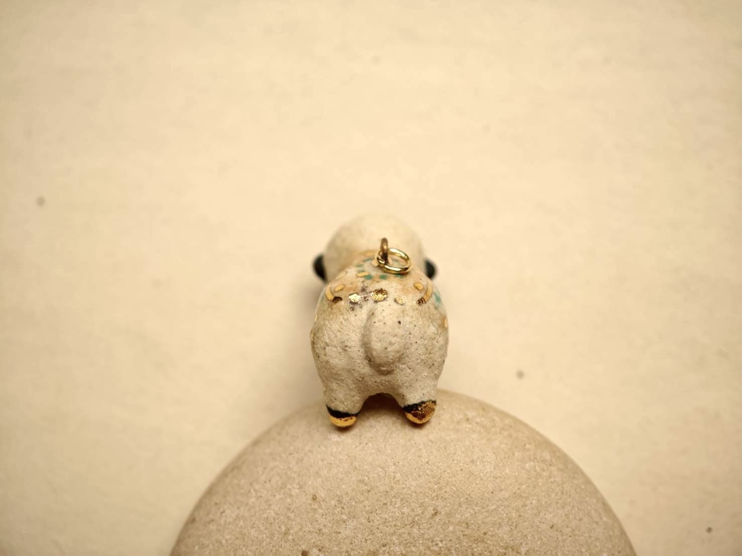 Refillable Blacknose Sheep Ceramic Diffuser Necklace for Essential Oils & Perfume