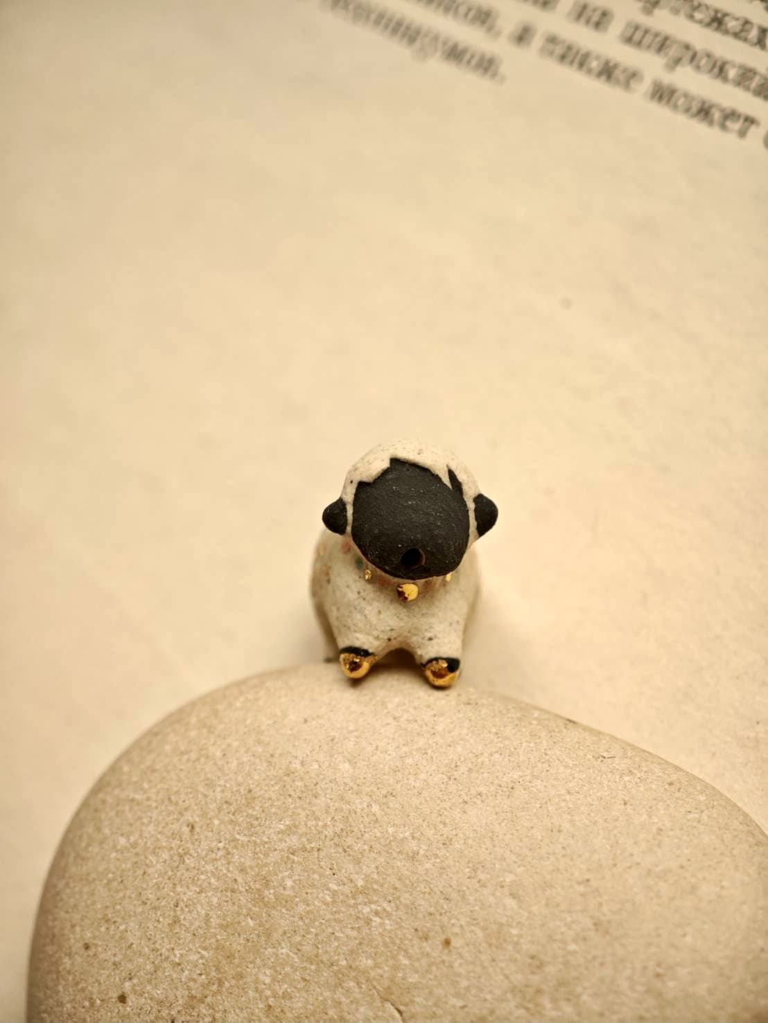 Refillable Blacknose Sheep Ceramic Diffuser Necklace for Essential Oils & Perfume