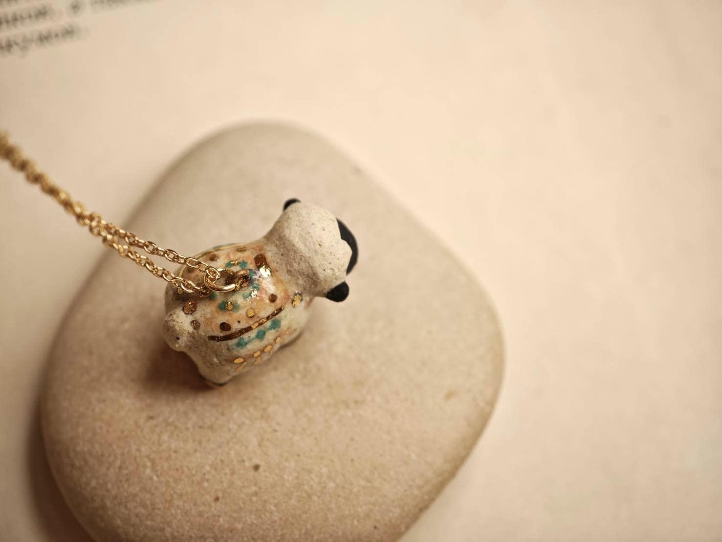 Refillable Blacknose Sheep Ceramic Diffuser Necklace for Essential Oils & Perfume