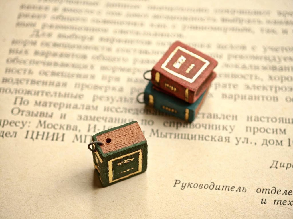 Dark Academia_ Secret Pages Vintage Book Ceramic Diffuser Necklace