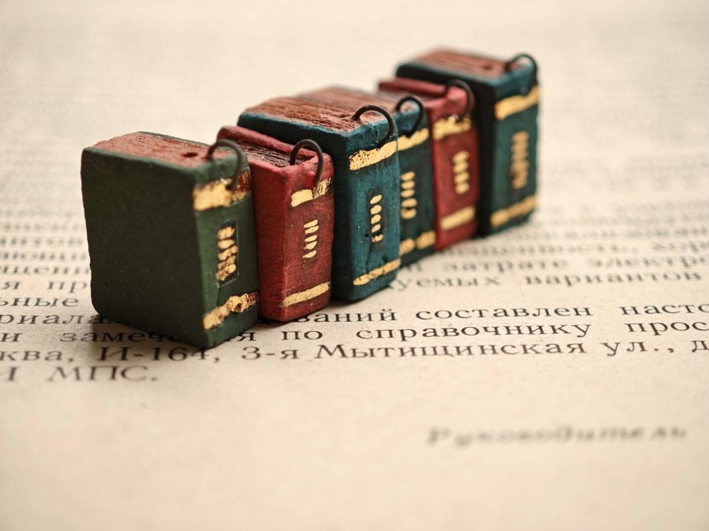 Dark Academia_ Secret Pages Vintage Book Ceramic Diffuser Necklace